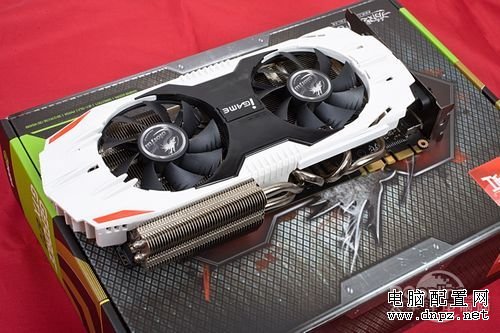 七彩虹烈焰战神X 660Ti 2G