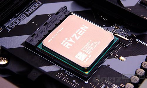 amd锐龙R7配X370还是B350主板？