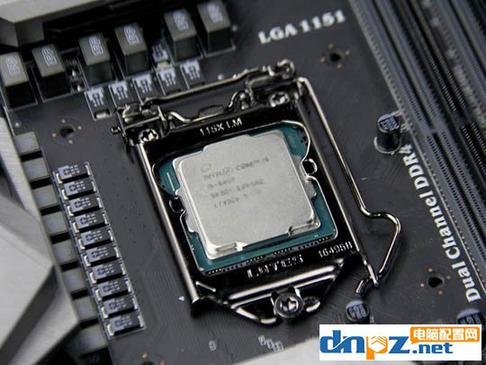 电脑组装教程：i7-8700k+1070ti吃鸡主机装机实录