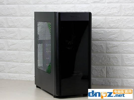 电脑组装教程:i7-8700k+1070ti吃鸡主机装机实录