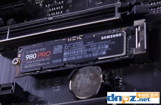 三星980 PRO 500G PCIe 4.0固态硬盘