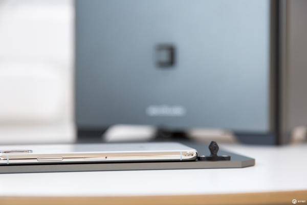 18核i9-7980XE搭配GTX1070Ti迷你itx小机箱装机教程实录